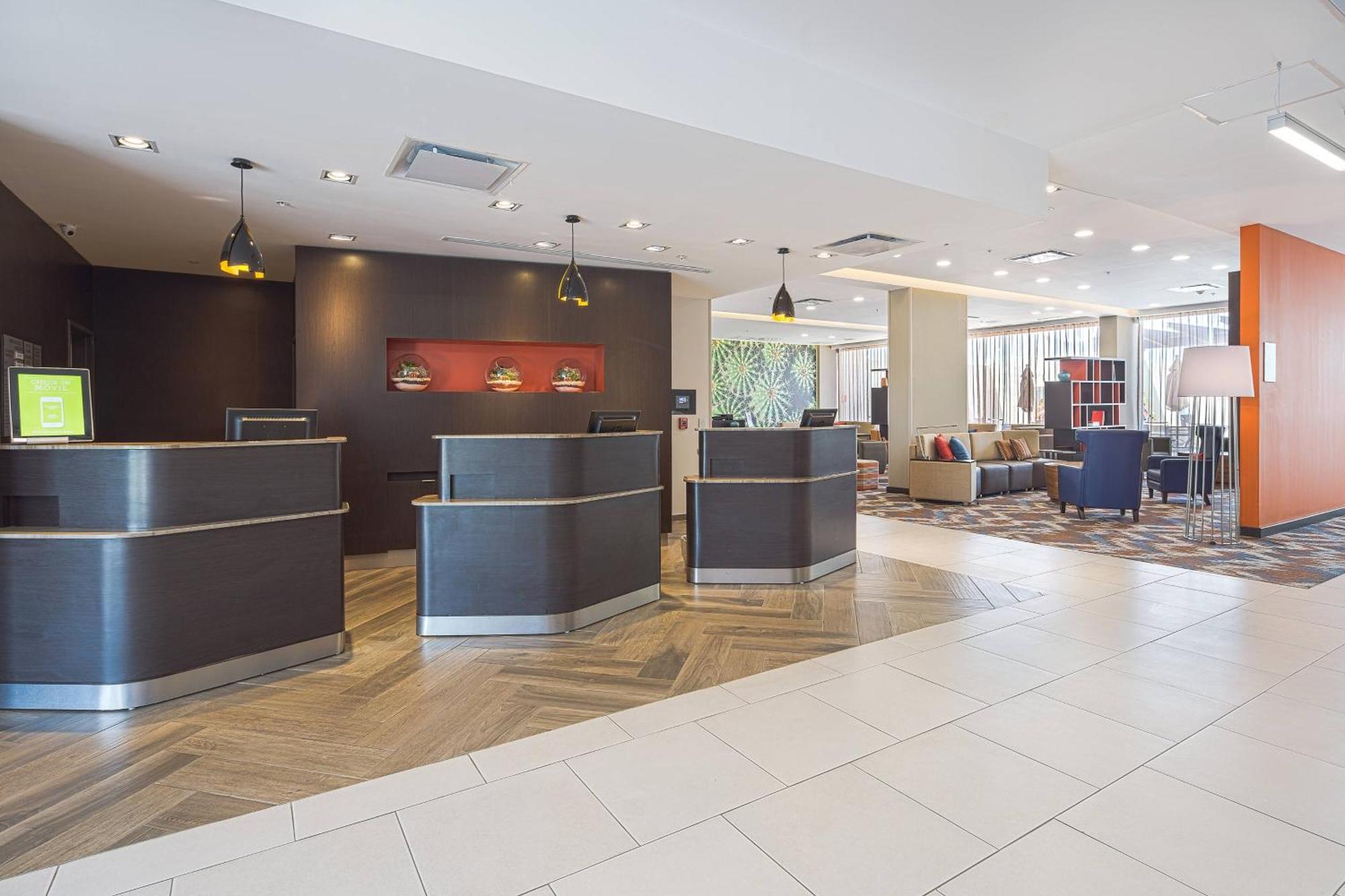 Courtyard By Marriott Saltillo Exterior foto