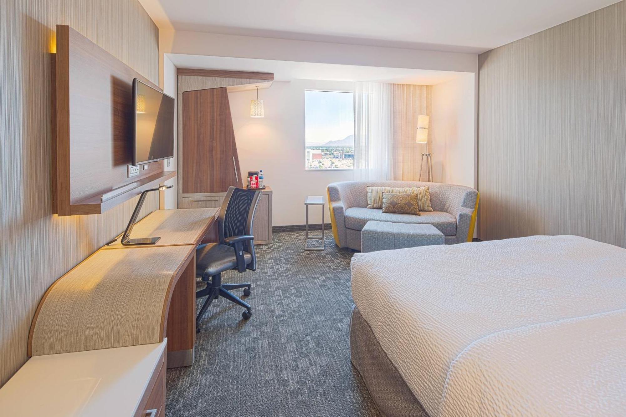 Courtyard By Marriott Saltillo Exterior foto